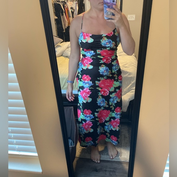 Hello Molly Blooming Light MIDI Dress Floral - Picture 3 of 4